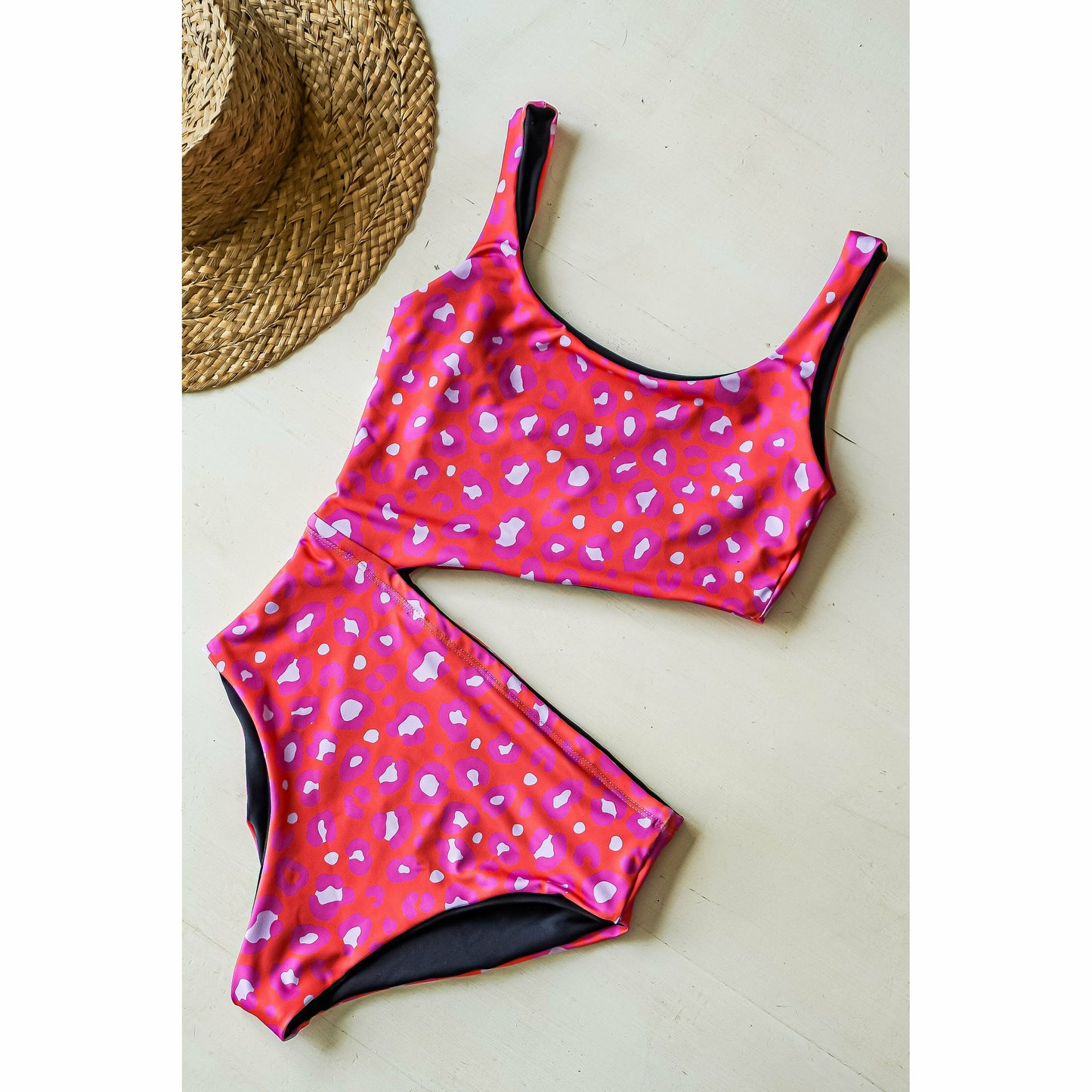 Explora Cheeta Red